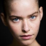5 способов сделать макияж для лица с веснушками