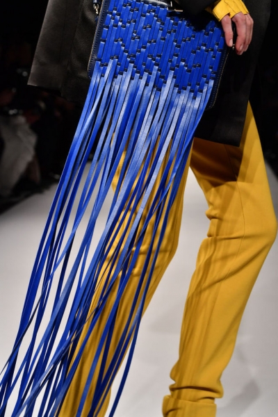 Желто-голубые мотивы: как сочетать украинские цвета в нарядах