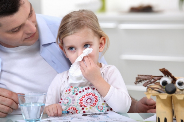 Как отличить простуду от аллергии у ребенка