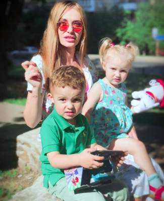 Слава Каминская выложила в Сеть свежее фото с детьми