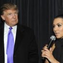 Ким Кардашьян встретилась с помилованной Трампом женщиной в Мемфисе