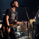 Blink-182 переносят концерты из-за болезни барабанщика