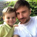 «Маленькая копия»: Сергей Лазарев «взорвал» соцсети новым фото с сыном