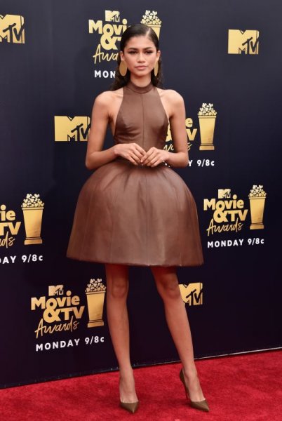 Наряды звезд на церемонии вручения MTV Movie & TV Awards разочаровали поклонников