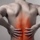 Медики назвали неожиданные причины болей в спине