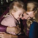 Ольга Горбачева показала архивное фото с младшей дочкой
