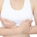 Боль в груди: названы возможные причины