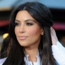 Ким Кардашьян разочаровала фанатов стухшими «персиками»
