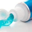 Медики обнаружили в зубной пасте опасный для организма компонент