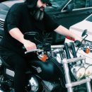 «Еще бороду в косички и шлем викинга»: Максим Фадеев на байке поразил фанатов