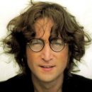 В Сеть «слили» редкие и интимные фотографии Джона Леннона