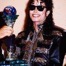 Куртку Майкла Джексона купили на торгах в США за 298 тысячи долларов