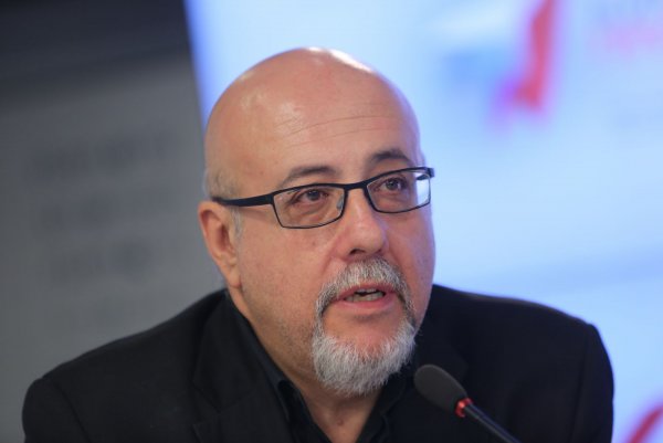 Критик Шнейдеров рассказал о влиянии политики на судей в Каннах Критик Шнейдеров рассказал о влиянии политики на судей в Каннах
