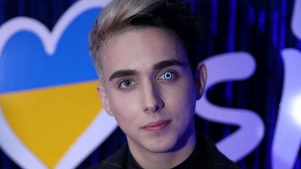 Melovin объяснил, почему на «Евровидении» перешел на русский язык Melovin объяснил, почему на «Евровидении» перешел на русский язык