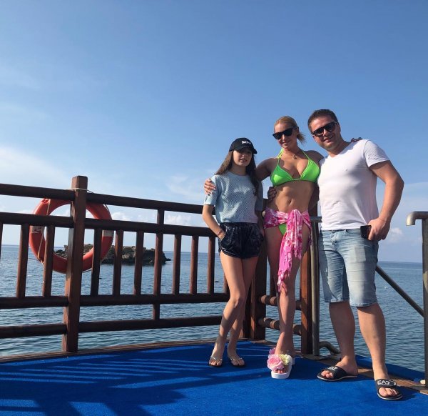 Волочкова попала в очередной скандал на отдыхе Волочкова попала в очередной скандал на отдыхе