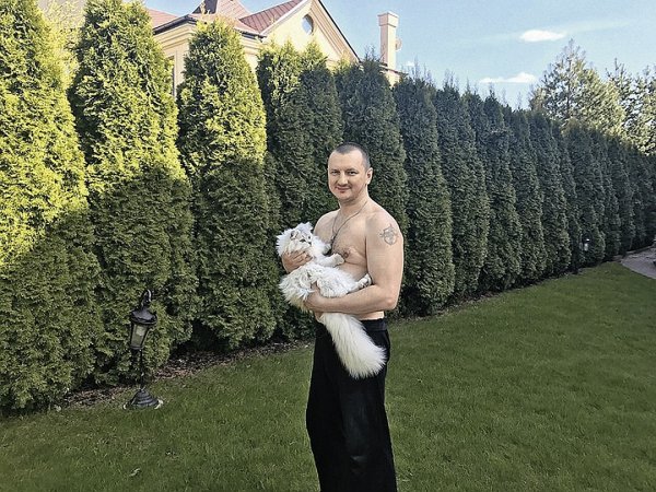 Волочкова рассказала о дне из жизни «бывшего водителя-мошенника» Волочкова рассказала о дне из жизни «бывшего водителя-мошенника»