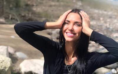Вика из «НеАнгелов» показала идеальную талию в бикини Вика из «НеАнгелов» показала идеальную талию в бикини