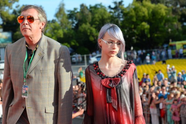 Дочь Михаила Ефремова рассказала про отношения с ним и матерью
