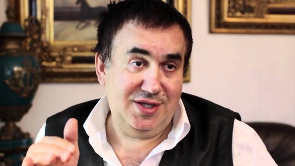 Богохульство: Садальский вызвал только критику от верующих из-за «религиозного» торта Богохульство: Садальский вызвал только критику от верующих из-за «религиозного» торта