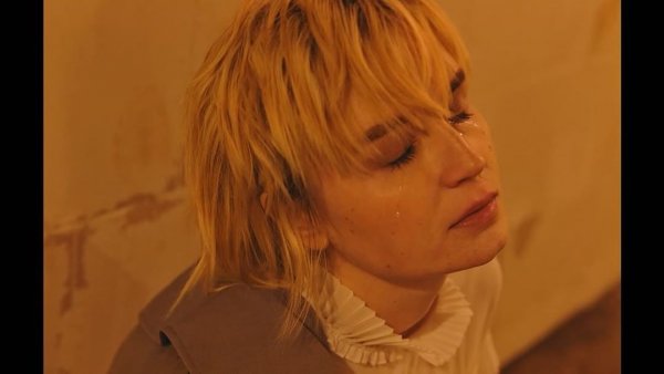 До мурашек: Полина Гагарина в слезах заворожила своей натуральностью