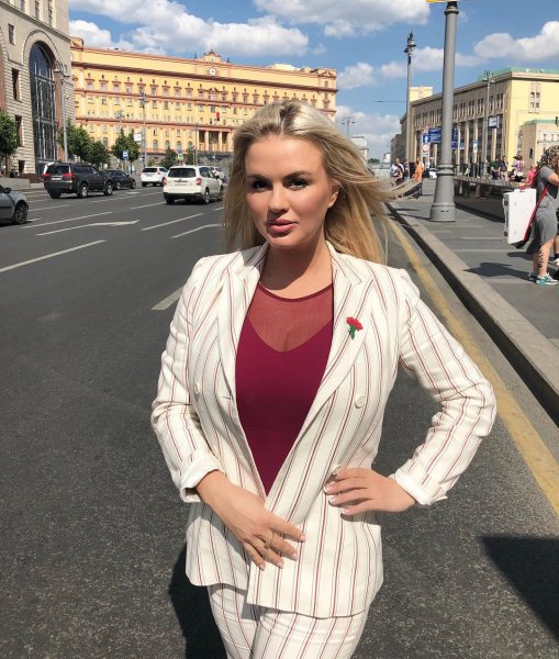 Анна Семенович с грустью вспомнила о планах Жанны Фриске Анна Семенович с грустью вспомнила о планах Жанны Фриске