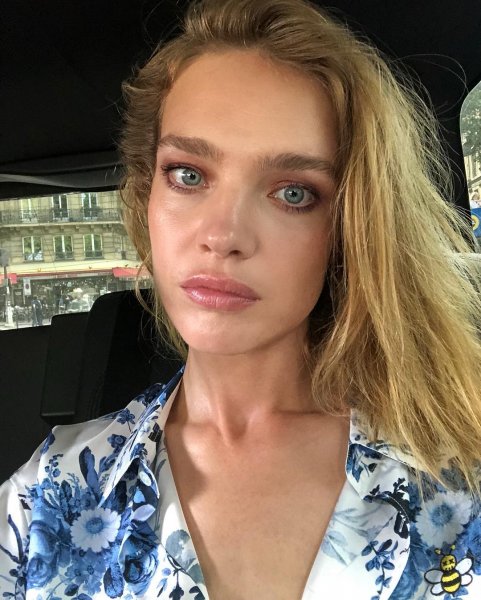 36-летняя Наталья Водянова удивила фотографией без макияжа