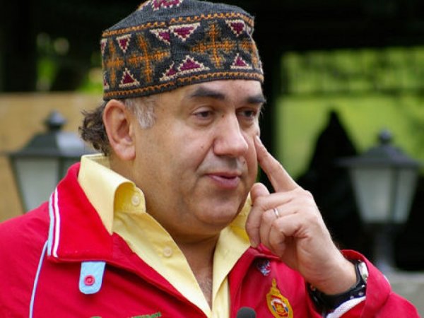 Садальский вновь раскритиковал шоу Максима Галкина Садальский вновь раскритиковал шоу Максима Галкина