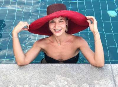 Полина Гагарина удивила торчащими ребрами