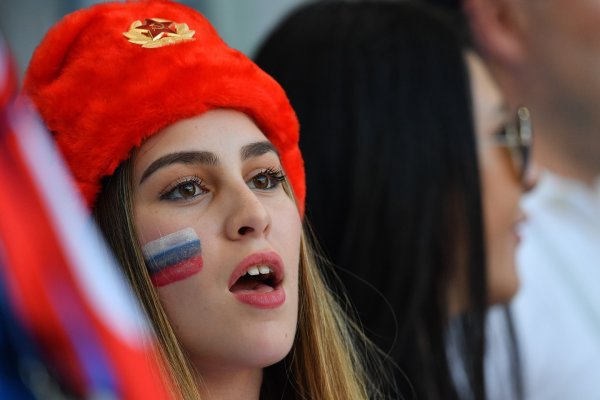 «Идут к богатым самцам»: Джигурда оправдал россиянок за секс с болельщиками