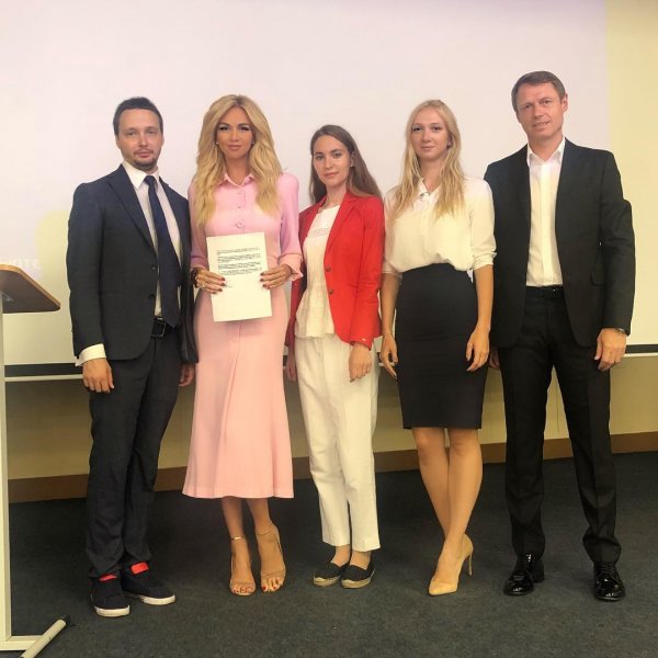 Виктория Лопырева стала полноправным менеджером FIFA