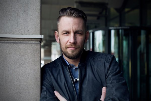 Финалист «Битвы экстрасенсов» сообщил цену счастья Финалист «Битвы экстрасенсов» сообщил цену счастья