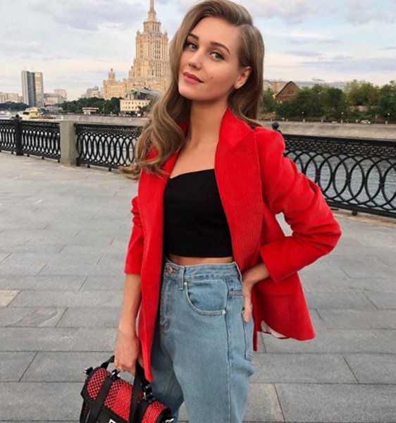 «Конец браку?»: Кристина Асмус напугала «убитым» снимком в Сети «Конец браку?»: Кристина Асмус напугала «убитым» снимком в Сети