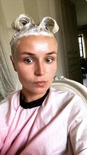 Чебурашка Поля: Полина Гагарина без макияжа позабавила фанатов Чебурашка Поля: Полина Гагарина без макияжа позабавила фанатов