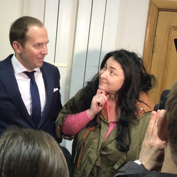 Суд отклонил иск бывшего продюсера Лолиты к певице