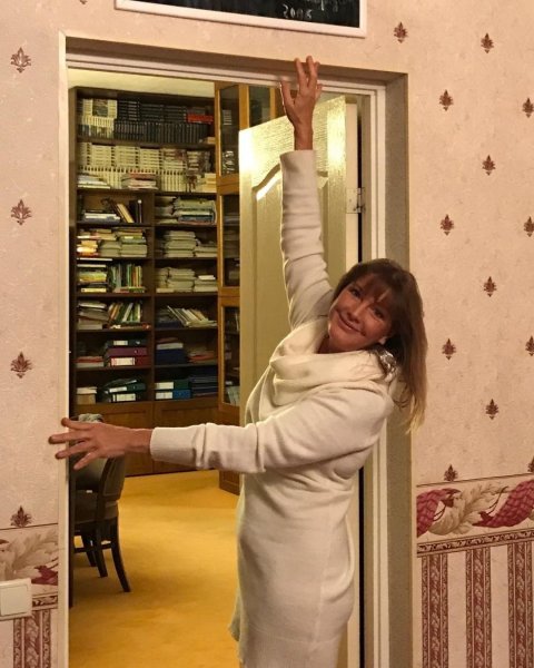 Экс-супруг Елены Прокловой строит для нее дом в Сочи