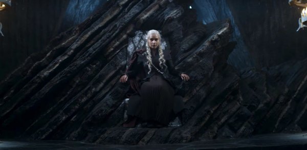 В сеть слили идею второго приквела к сериалу «Игре престолов» В сеть слили идею второго приквела к сериалу «Игре престолов»
