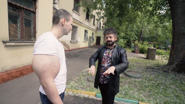 Михаил Галустян записал на видео, как пытался избить «синтолового качка» Терёшина