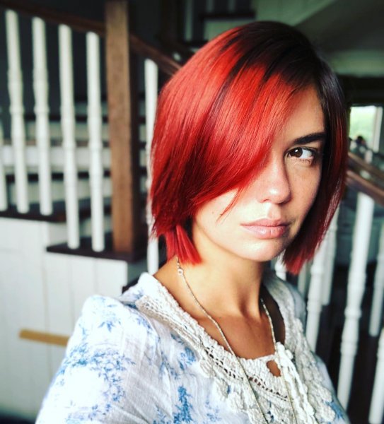 «Блондинки страдают»: Агата Муцениеце взбудоражила поклонников смелой прической «Блондинки страдают»: Агата Муцениеце взбудоражила поклонников смелой прической