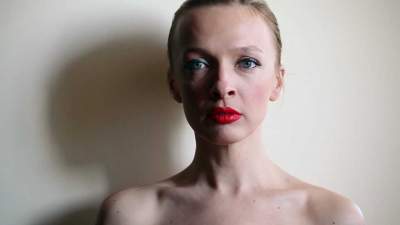 Известная украинская ведущая показала фигуру в купальнике