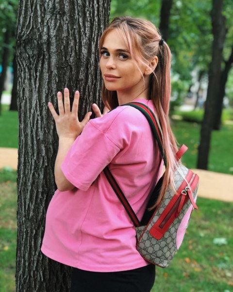 «Тот еще Карлсон»: Сеть умиляется «беременяшкой» Хилькевич «Тот еще Карлсон»: Сеть умиляется «беременяшкой» Хилькевич