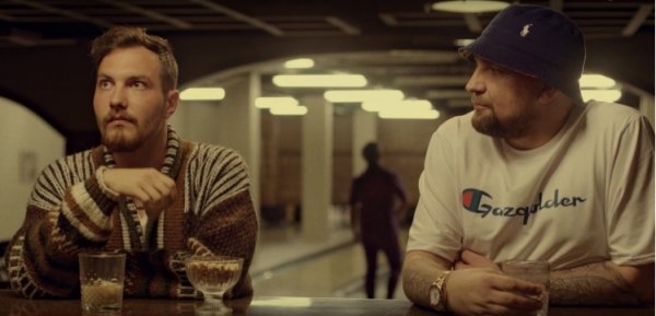 Клип «Быть дауном» от Басты и подопечных Oxxxymiron оскорбил фонд Эвелины Бледанс Клип «Быть дауном» от Басты и подопечных Oxxxymiron оскорбил фонд Эвелины Бледанс
