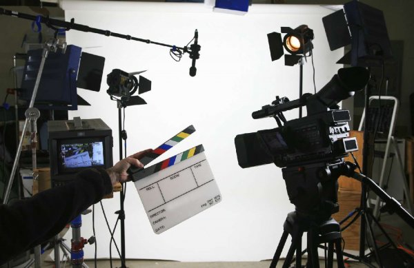 В Сети появился трейлер детективного триллера «Ничего хорошего в отеле «Эль Рояль» В Сети появился трейлер детективного триллера «Ничего хорошего в отеле «Эль Рояль»