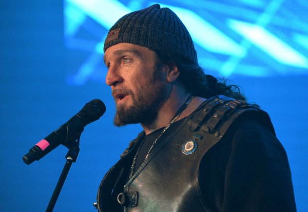 «Халдей при буфете»: Байкер Хирург рассказал, зачем нокаутировал Доренко в Кремле «Халдей при буфете»: Байкер Хирург рассказал, зачем нокаутировал Доренко в Кремле