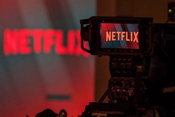 Netflix выкупил права на показ двух российских мультфильмов Netflix выкупил права на показ двух российских мультфильмов