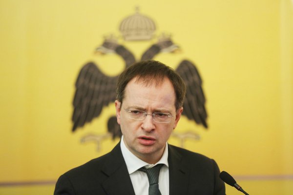 Мединский опроверг введение квоты на 35% на иностранные фильмы Мединский опроверг введение квоты на 35% на иностранные фильмы