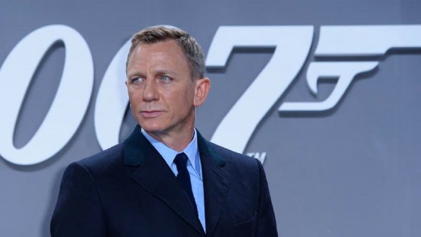 Продюсер фильмов о Джеймсе Бонде пообещала не превращать агента 007 в женщину Продюсер фильмов о Джеймсе Бонде пообещала не превращать агента 007 в женщину