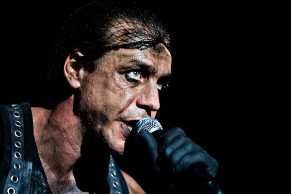 На шоу лидера Rammstein в России впервые будут использовать систему предотвращения съемки На шоу лидера Rammstein в России впервые будут использовать систему предотвращения съемки